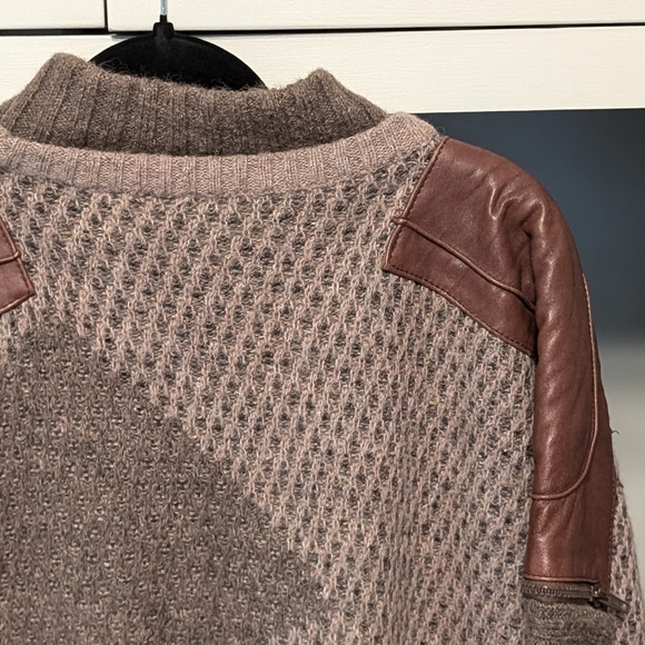 Patrick Assaraf Men's XL wool and leather brown sweater with zip on arm - Picture 4 of 12